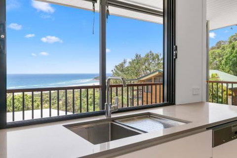 Tramican Street House - Accommodation Sunshine Coast 3