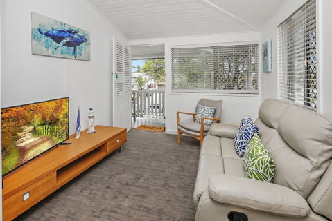 Tropical On McKenzie MK1 - Accommodation Sunshine Coast 4