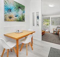 Tropical on McKenzie MK1 - Accommodation Sunshine Coast
