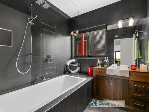 2 At 2 The Esplanade Ventnor - Accommodation Sunshine Coast 4