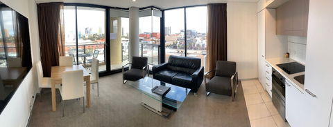 RNR North Terrace - Accommodation Sunshine Coast 6