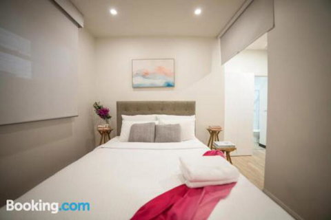 Flinders Lane Melbourne Apartment By Ready Set Host - Accommodation Sunshine Coast 6