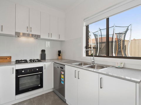 Rosebud Beachside Gem - Accommodation Sunshine Coast 3