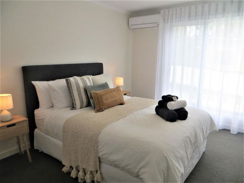 NORMANBY Coastal FREE WIFI & NETFLIX - Accommodation Sunshine Coast 3