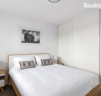 Brand new family friendly 3 bed villa walk shops - Accommodation Sunshine Coast