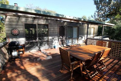 43 The Boulevard Sandy Point - Accommodation Sunshine Coast 0