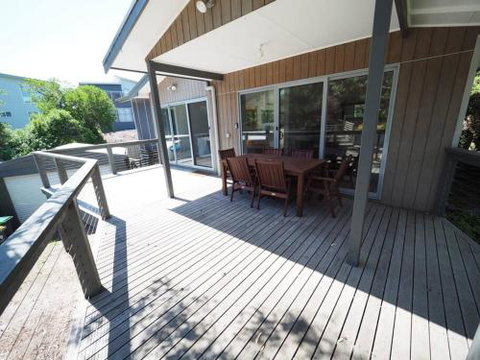 Sleepy Hollow Sandy Point - Accommodation Sunshine Coast 0