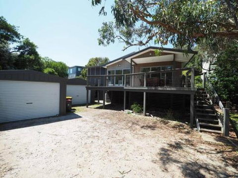 Sleepy Hollow Sandy Point - Accommodation Sunshine Coast 1