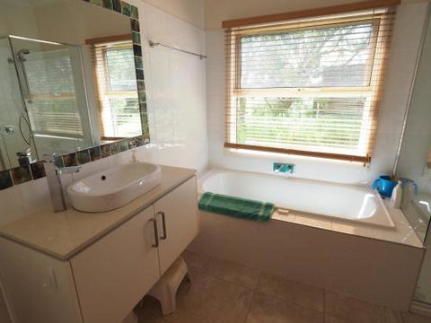 Summerside At 80 Sandy Point Rd Sandy Point - Accommodation Sunshine Coast 3