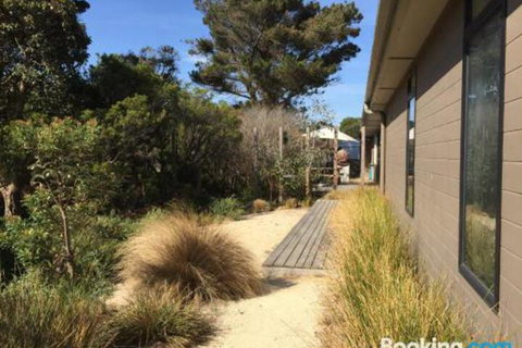 3 Anderson Avenue Sandy Point - Accommodation Sunshine Coast 0