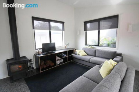 3 Anderson Avenue Sandy Point - Accommodation Sunshine Coast 4