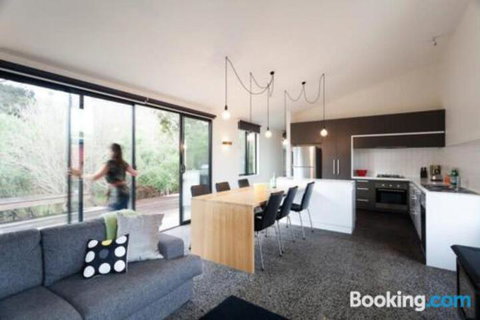 3 Anderson Avenue Sandy Point - Accommodation Sunshine Coast 3