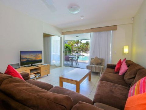 Deluxe Swim Up Drift North 3 - Accommodation Sunshine Coast 1