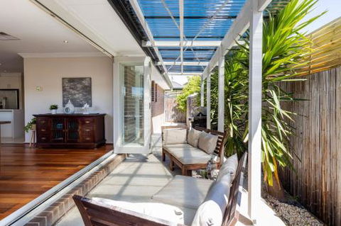 Rosebud Seaside Accommodation - Accommodation Sunshine Coast 3