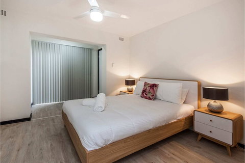 Convenient 1BR Apartment Close To Foreshore & Cbd - Accommodation Sunshine Coast 6