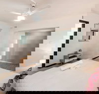 Convenient 1BR Apartment Close to Foreshore  Cbd - Accommodation Sunshine Coast