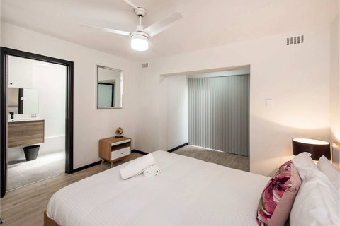 Convenient 1BR Apartment Close To Foreshore & Cbd - Accommodation Sunshine Coast 0