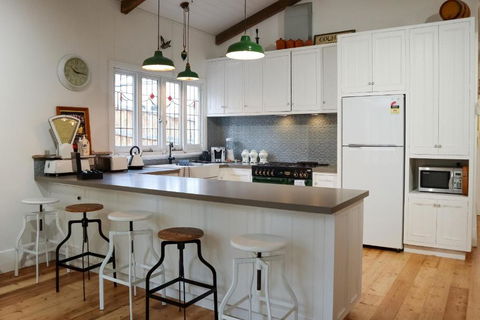 Vintage Charm On St. Leonards - Accommodation Sunshine Coast 4