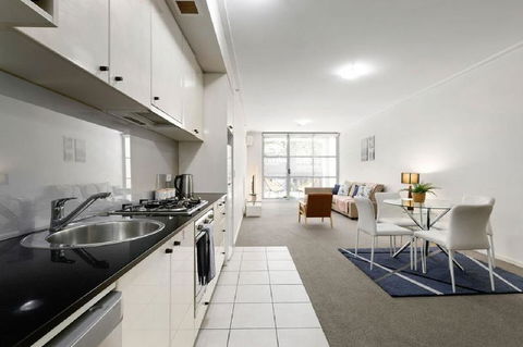 A Modern & Cozy Studio Next To Darling Harbour - Accommodation Sunshine Coast 3