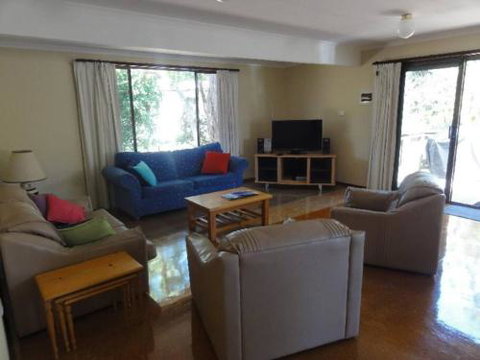 14 Tecoma Avenue Sandy Point - Accommodation Sunshine Coast 2