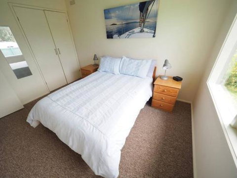 27 Beach Parade Sandy Point - Accommodation Sunshine Coast 1