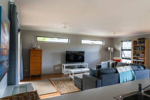 34 Ash Avenue Sandy Point - Accommodation Sunshine Coast 1