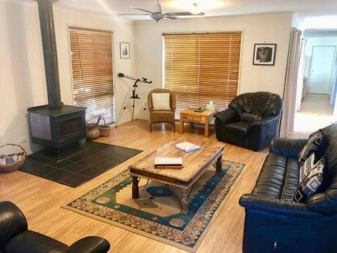 1 Tecoma Avenue Sandy Point - Accommodation Sunshine Coast 1