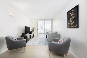 City With A Twist Of Lemon Rejuvenate Stays - Accommodation Sunshine Coast 2