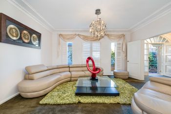 Spacious 4 Bedroom House The Hill - Accommodation Sunshine Coast 5