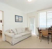 Comfy Convenience in Centennial Park - Accommodation Sunshine Coast