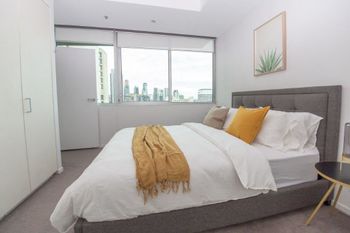 Melbourne City Apartment With Parking - Accommodation Sunshine Coast 6
