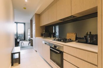 Luxurious Apartment In The Heart Of Melbournes CBD - Accommodation Sunshine Coast 4