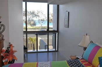 Huntington Apt 3 - Accommodation Sunshine Coast 4
