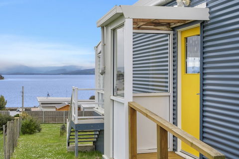 Blue Cottage Bruny Island - Accommodation Sunshine Coast 0