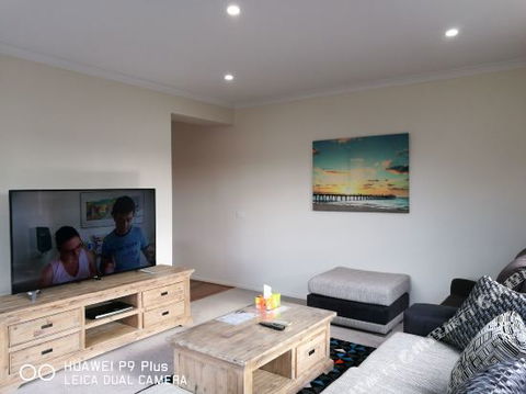 Happy Cozy House - Accommodation Sunshine Coast 0