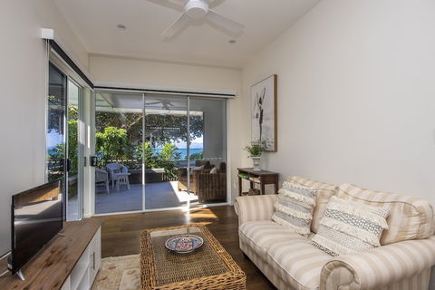 Reflections Villa 3 - Accommodation Sunshine Coast 3