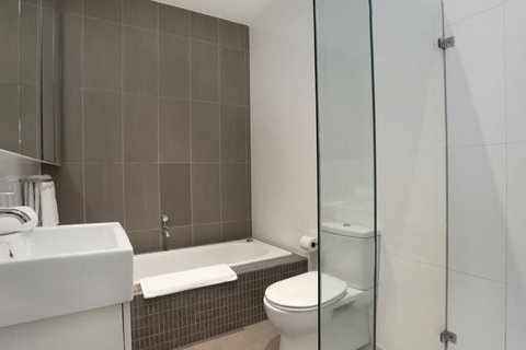 Kew Luxurious Townhouse - Accommodation Sunshine Coast 4