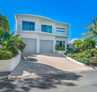 Panoramic Island Views - Accommodation Sunshine Coast