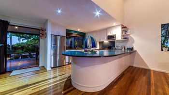 Shute Thru - Accommodation Sunshine Coast 3