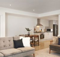 Sleek  Spacious Flat - Accommodation Sunshine Coast