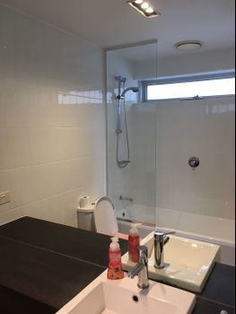 V Apartment - Accommodation Sunshine Coast 4