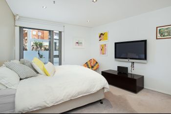 Elegant Elizabeth Bay H374 - Accommodation Sunshine Coast 5