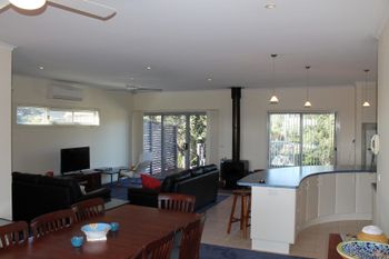Redrocks Retreat - Accommodation Sunshine Coast 3