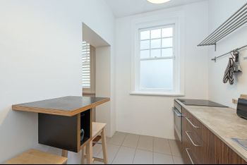 Spacious One Bedroom Heart Of Potts Point H333 - Accommodation Sunshine Coast 1