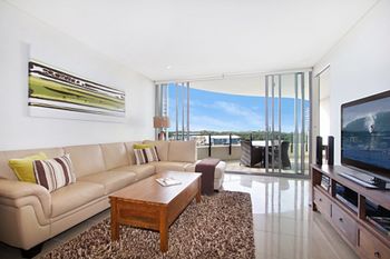 Cotton Beach Forty Four Roof Top - Accommodation Sunshine Coast 0