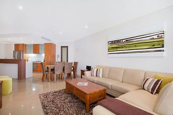 Cotton Beach Forty Four Roof Top - Accommodation Sunshine Coast 1