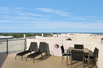 Cotton Beach Forty Four Roof Top - Accommodation Sunshine Coast 6