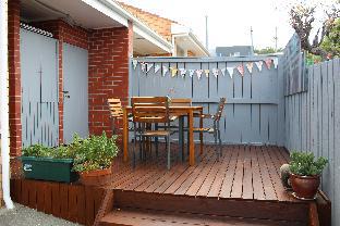 Newly Renovated Unit Waters Edge - Accommodation Sunshine Coast 3