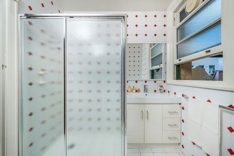 Art Deco Luxury On Elizabeth Quay - Accommodation Sunshine Coast 7