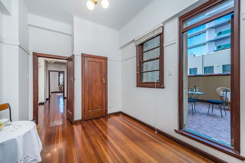 Art Deco Luxury On Elizabeth Quay - Accommodation Sunshine Coast 3